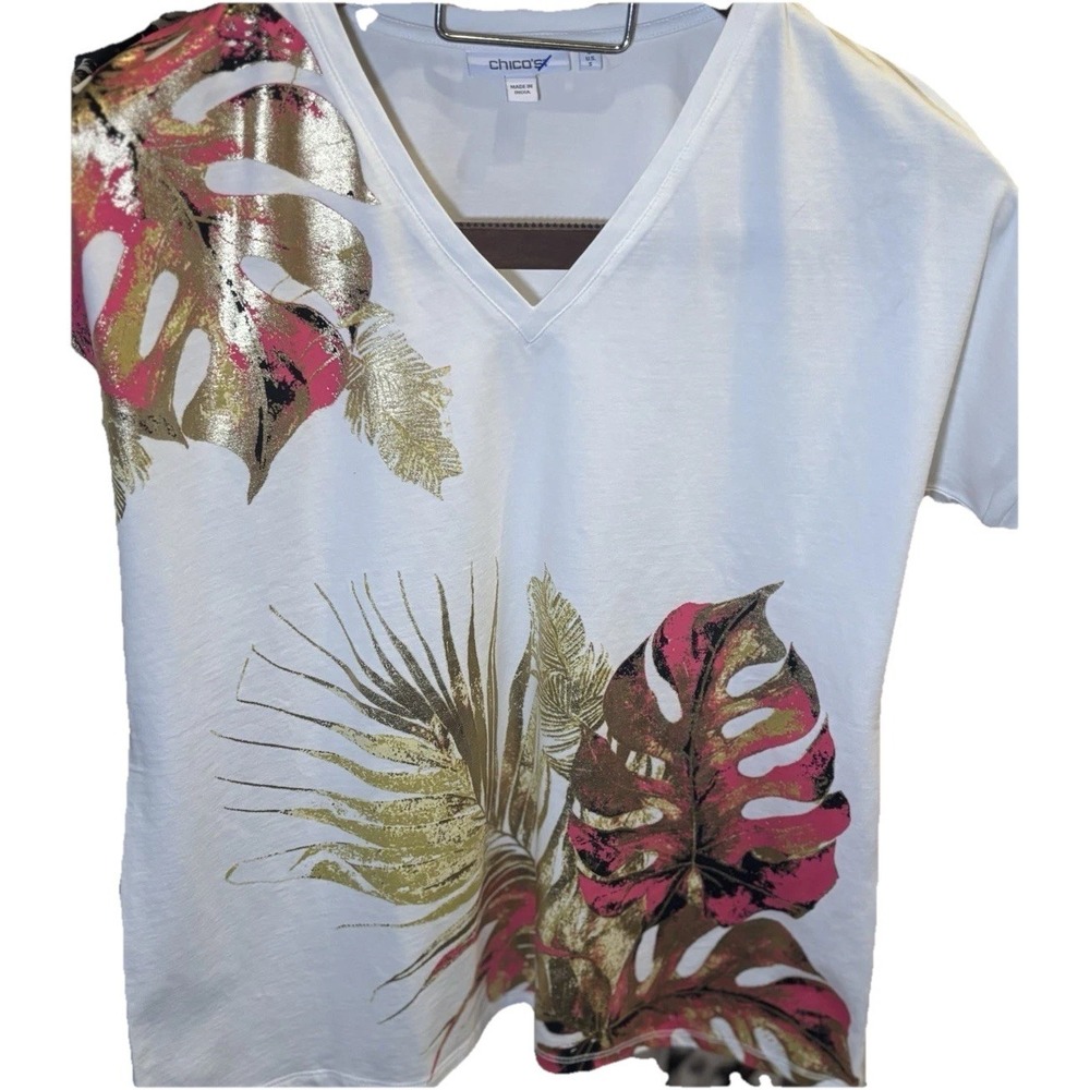 Chicos Small Gold Foil Short Sleeve Top‎ Chicos 0 Pink Palms Metallic Gold